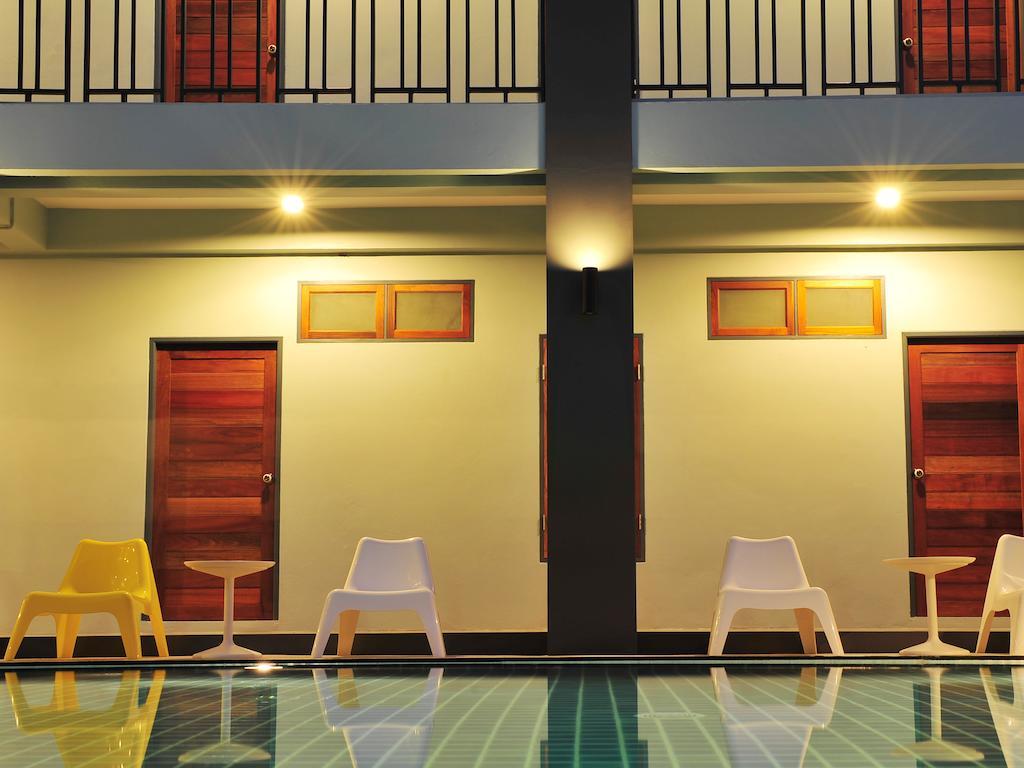 Hotel Ruk Cozy à Khao Lak Extérieur photo